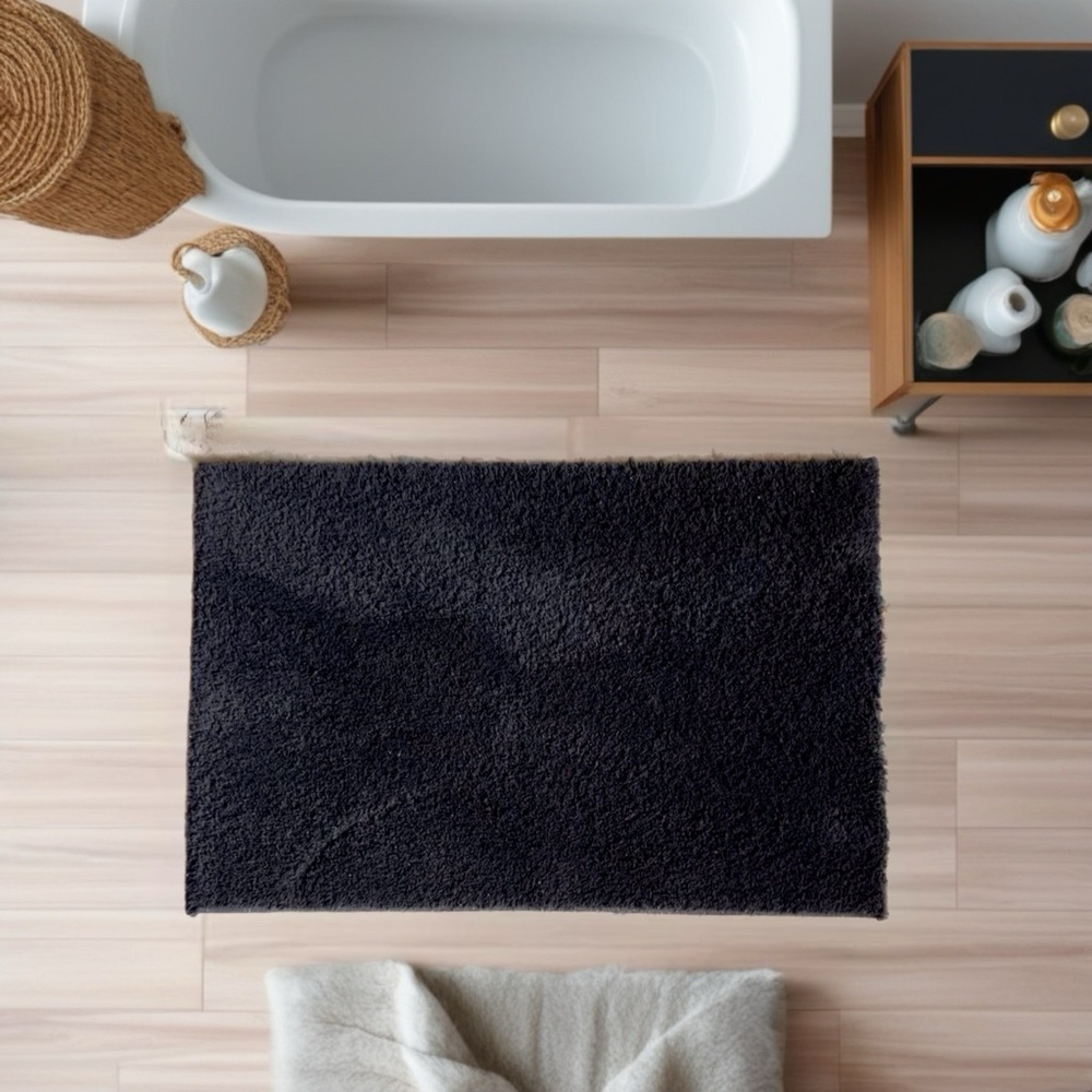 Luxurious set of bathroom mats